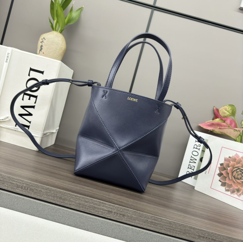 l*ew* shopping bags